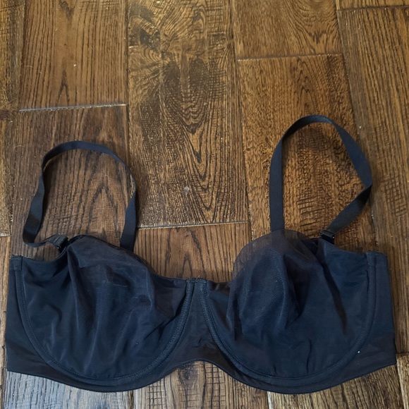 SKIMS Smoothing Strapless Bra Size 38DD - Picture 2 of 6